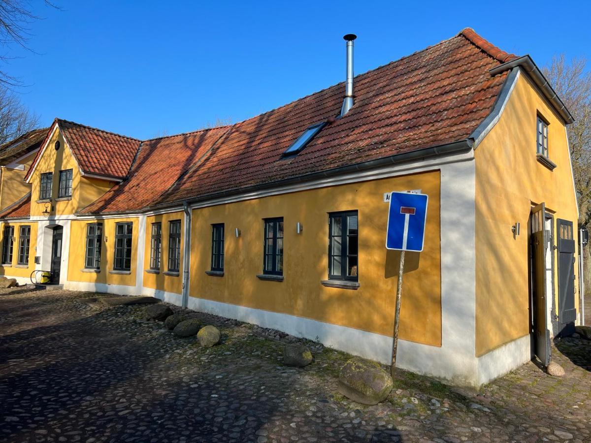 Historisches Pastorat - Villa Mika Fehmarn Exterior photo